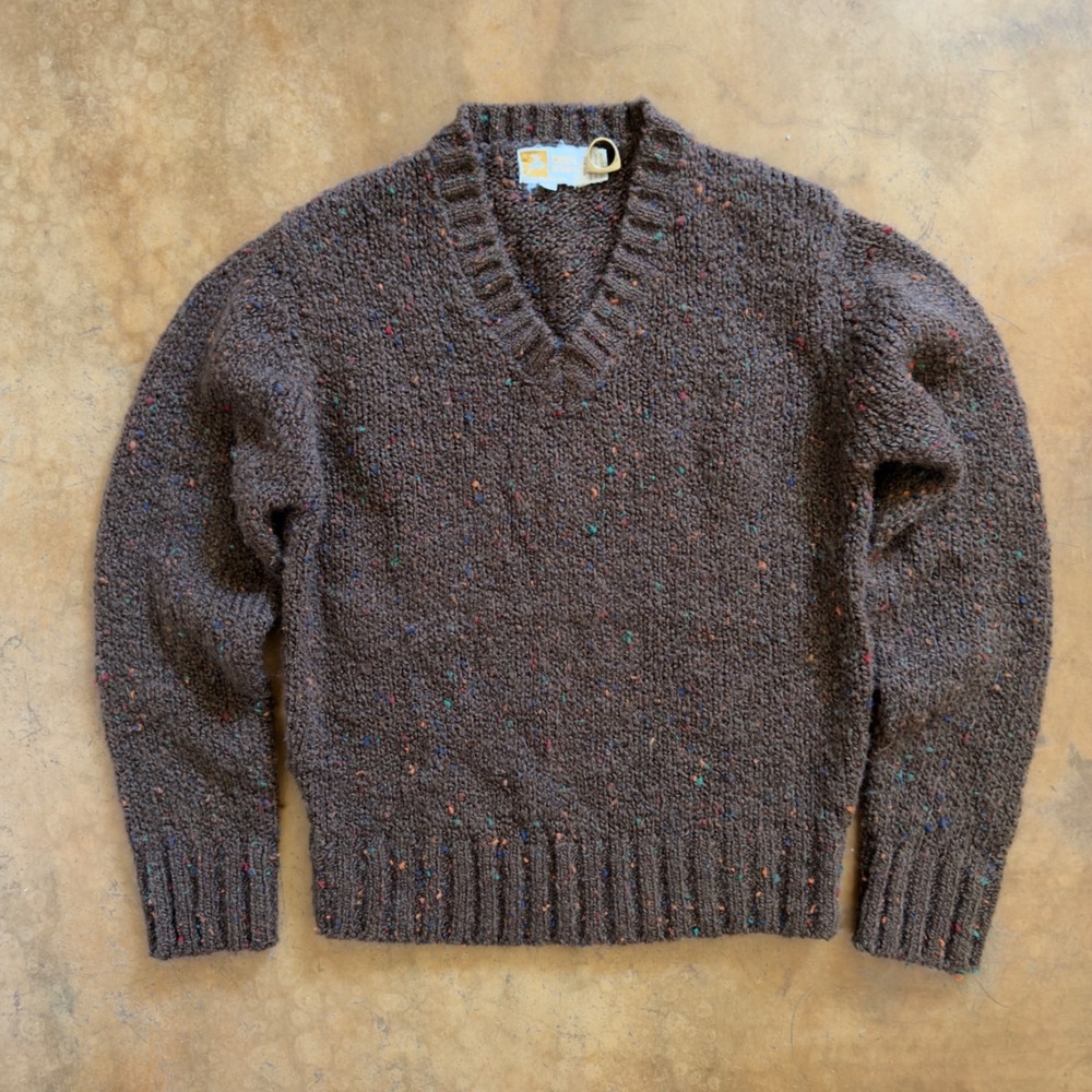 Vintage White Stag Youth Brown Confetti Knit V-Neck Sweater Acrylic Blend‎